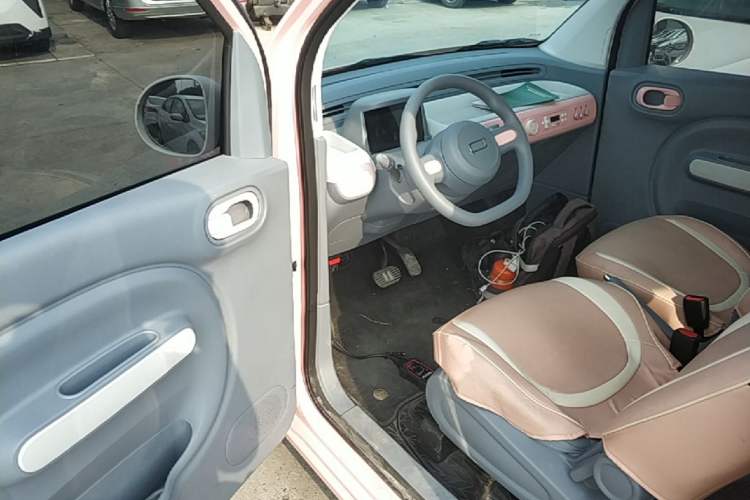 Used Bestune Pony 2024 170km Vitality Horse Driver Seat