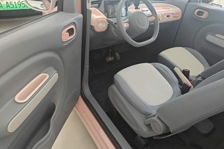 Used Bestune Pony 2024 170km Vitality Horse Driver Seat