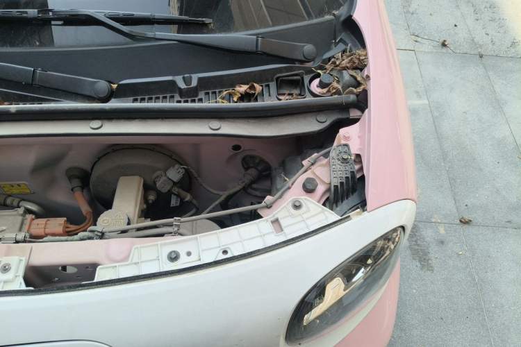 Used Bestune Pony 2024 170km Vitality Horse Engine Bay Left