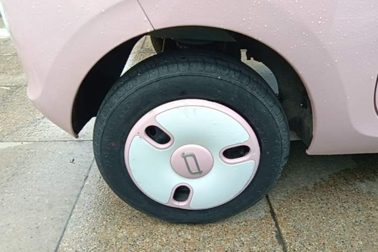 Used Bestune Pony 2024 170km Range Energizing Horse Exterior 5