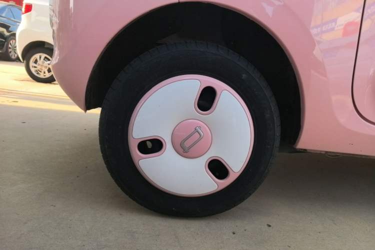 Used Bestune Pony 2024 170km Range Energizing Horse Exterior 5