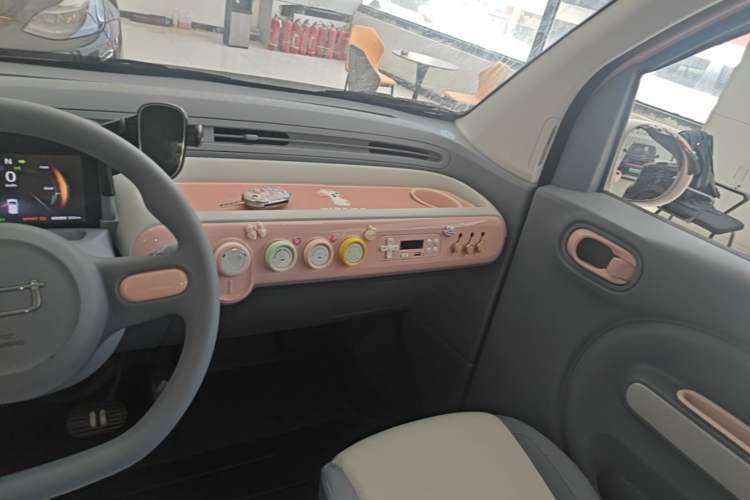 Used Bestune Pony 2024 170km Vitality Horse Gear Lever