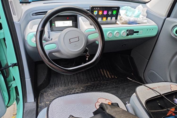 Used Bestune Pony 2024 122km Cute and Fun Horse Center Console
