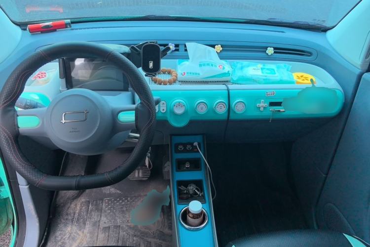 Used Bestune Pony 2024 170km Range Energizing Horse Center Console