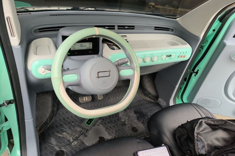 Used Bestune Pony 2024 122km range cute pony Center Console