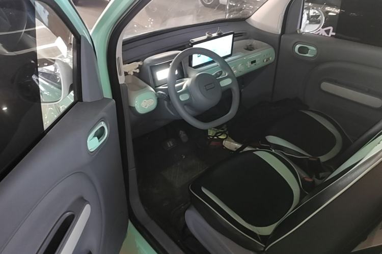 Used Bestune Pony 2024 170km Range Energizing Horse Driver Seat
