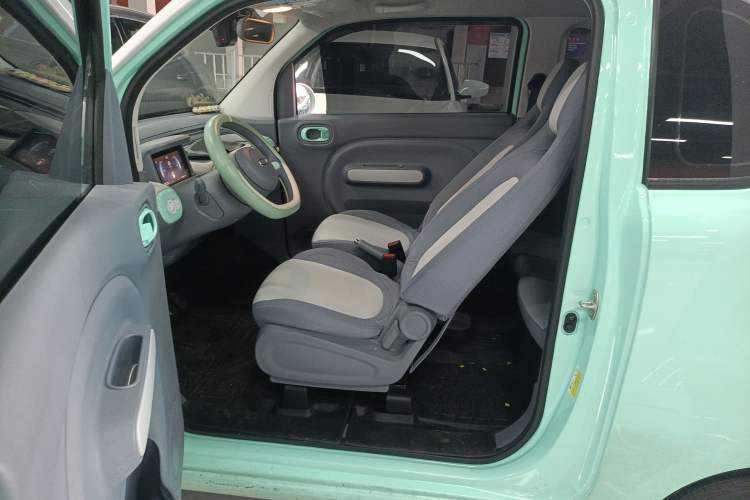 Used Bestune Pony 2024 170km Vitality Horse Interior 2