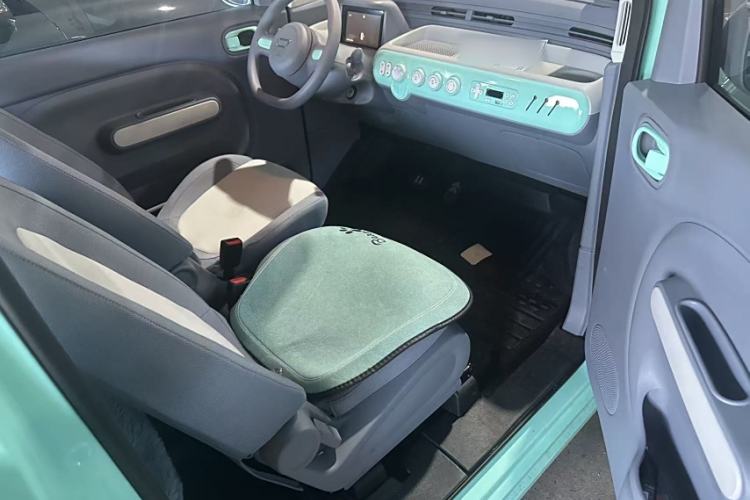 Used Bestune Pony 2024 170km Vitality Horse Interior 8