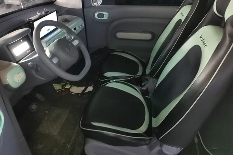 Used Bestune Pony 2024 170km Range Energizing Horse Left Front Seat