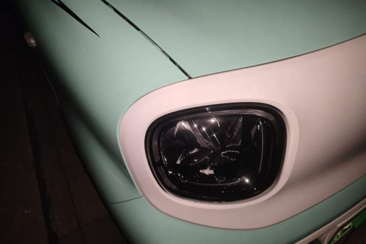 Used Bestune Pony 2024 170km Range Energizing Horse Right Front Headlight