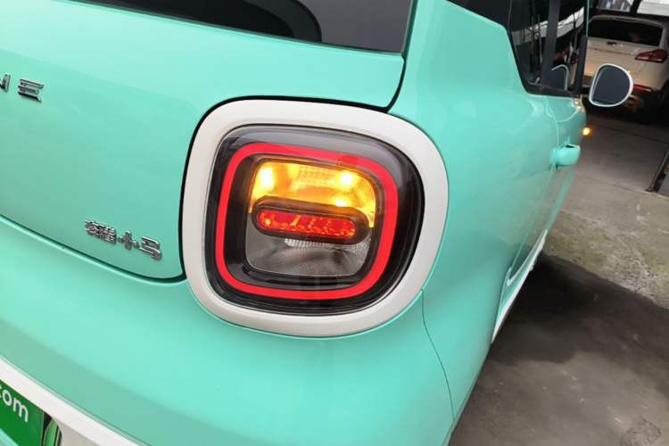 Used Bestune Pony 2024 122km range cute pony Right Rear Taillight