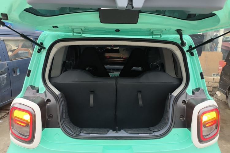 Used Bestune Pony 2024 122km range cute pony Trunk