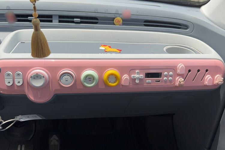 Used Bestune Pony 2024 170km Vitality Horse Interior 2