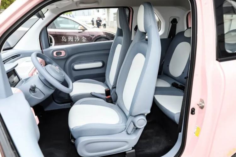 Used Bestune Pony 2024 170km Vitality Horse Interior 2