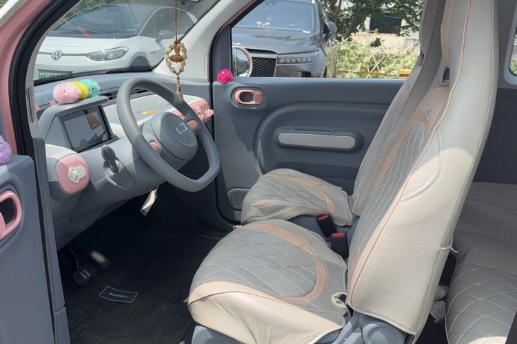 Used Bestune Pony 2024 170km Vitality Horse Interior 3