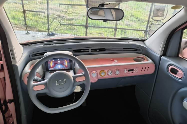 Used Bestune Pony 2024 170km Vitality Horse Interior 3
