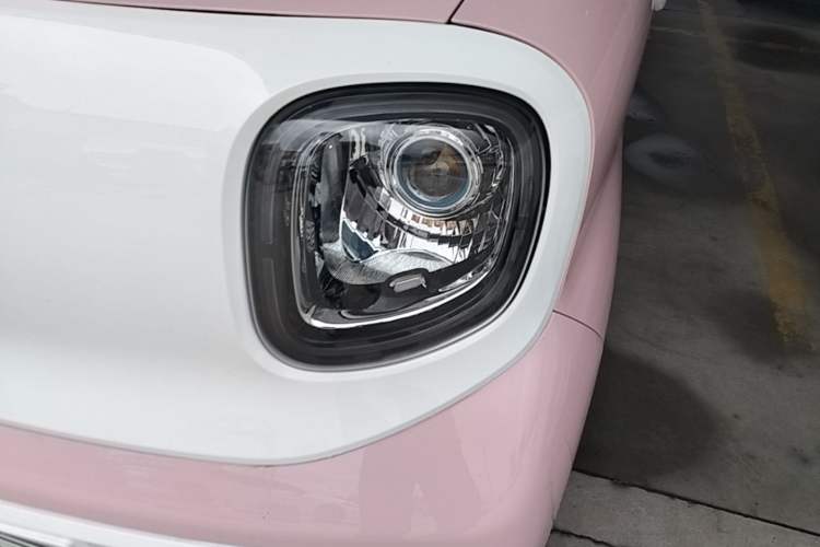 Used Bestune Pony 2024 170km Vitality Horse Left Front Headlight