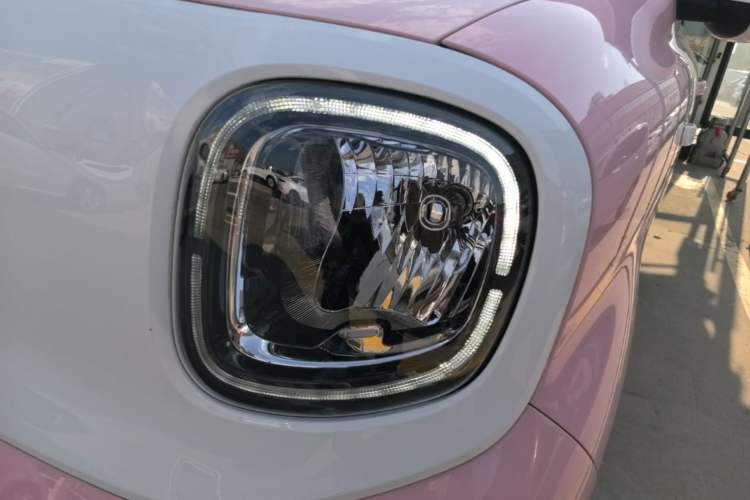 Used Bestune Pony 2024 170km Range Energizing Horse Left Front Headlight