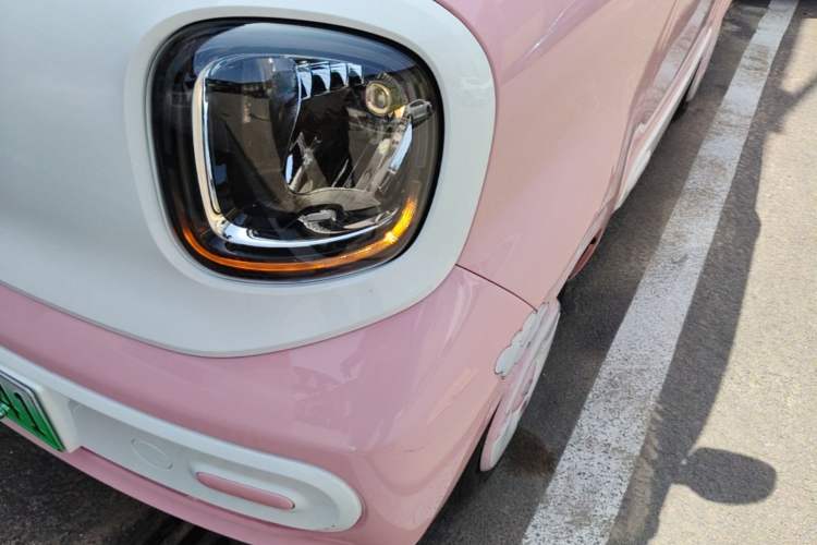 Used Bestune Pony 2024 122km Cute and Fun Horse Left Front Headlight