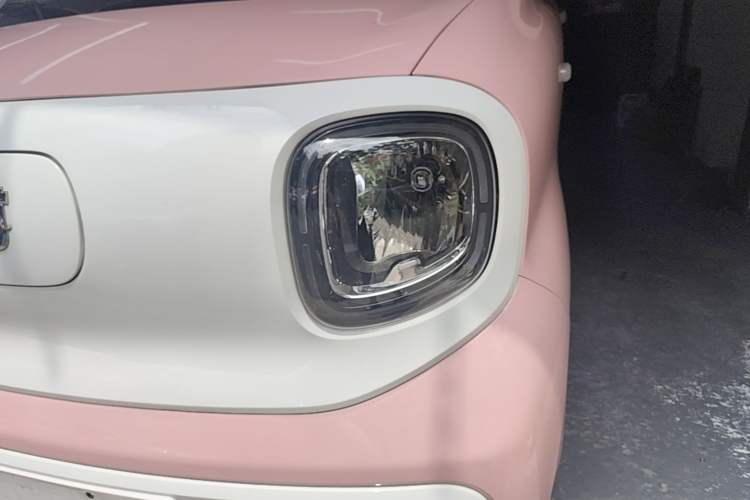 Used Bestune Pony 2024 170km Vitality Horse Left Front Headlight