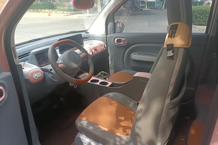 Used Bestune Pony 2024 170km Vitality Horse Left Front Seat