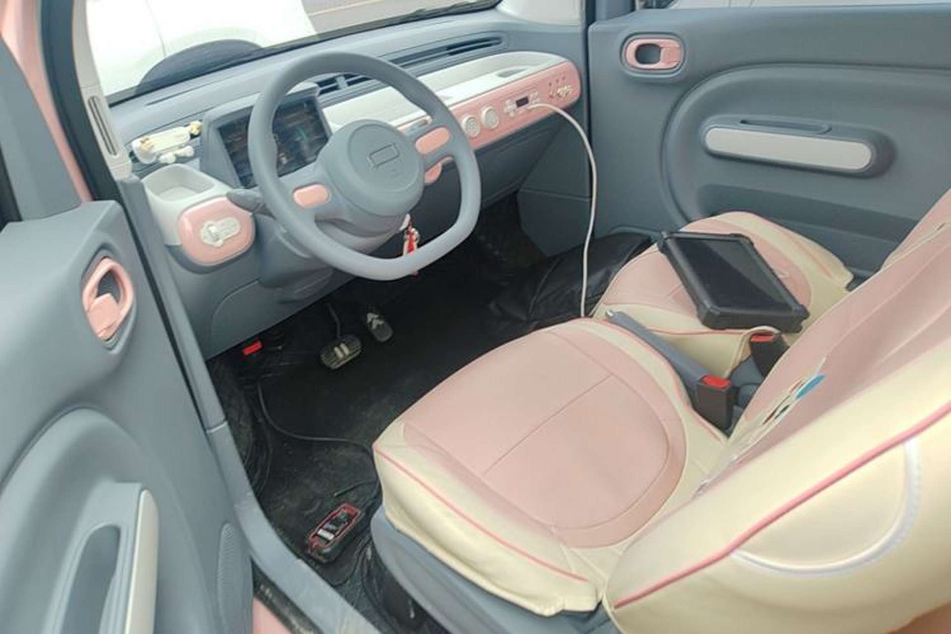 Used Bestune Pony 2024 170km Vitality Horse Left Front Seat