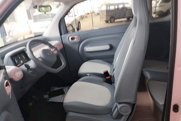 Used Bestune Pony 2024 170km Vitality Horse Left Front Seat