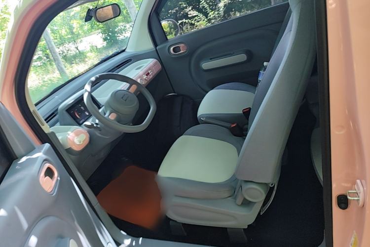 Used Bestune Pony 2024 170km Vitality Horse Left Front Seat
