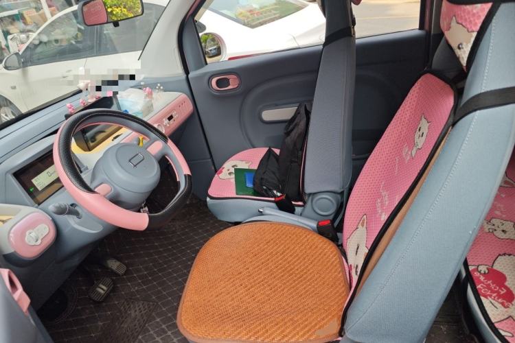Used Bestune Pony 2024 122km Cute and Fun Horse Left Front Seat