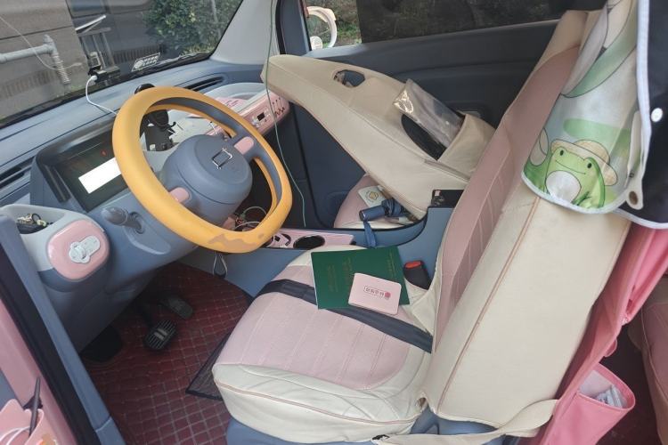 Used Bestune Pony 2024 122km Cute and Fun Horse Left Front Seat