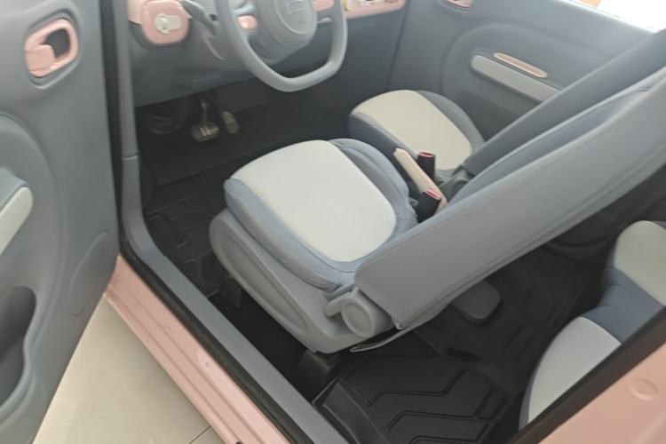 Used Bestune Pony 2024 170km Vitality Horse Left Front Seat