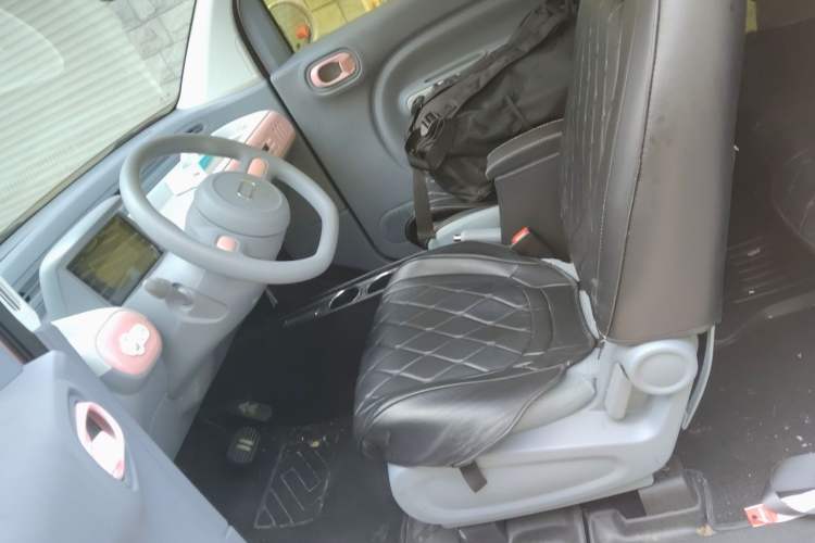 Used Bestune Pony 2024 122km Cute and Fun Horse Left Front Seat
