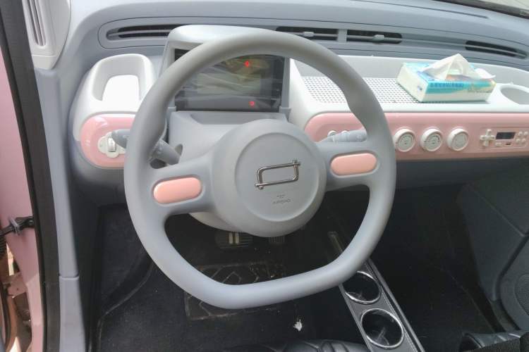 Used Bestune Pony 2024 122km Cute and Fun Horse Steering Wheel