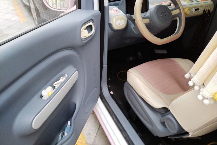 Used Bestune Pony 2024 170km Vitality Horse Driver Seat