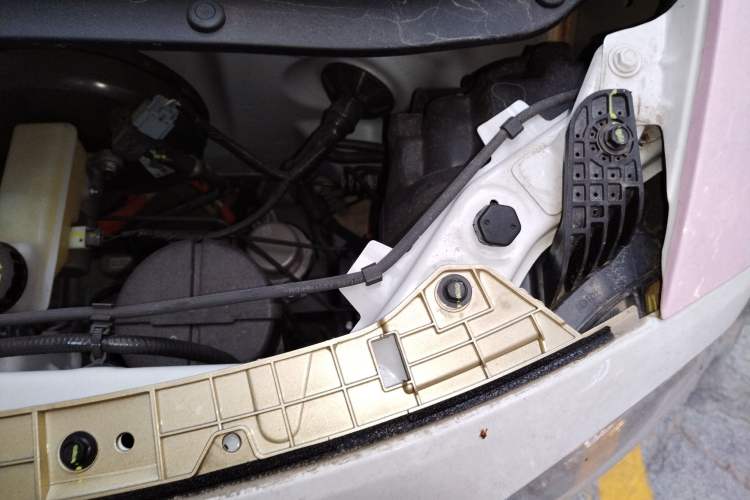 Used Bestune Pony 2024 170km Vitality Horse Engine Bay Left