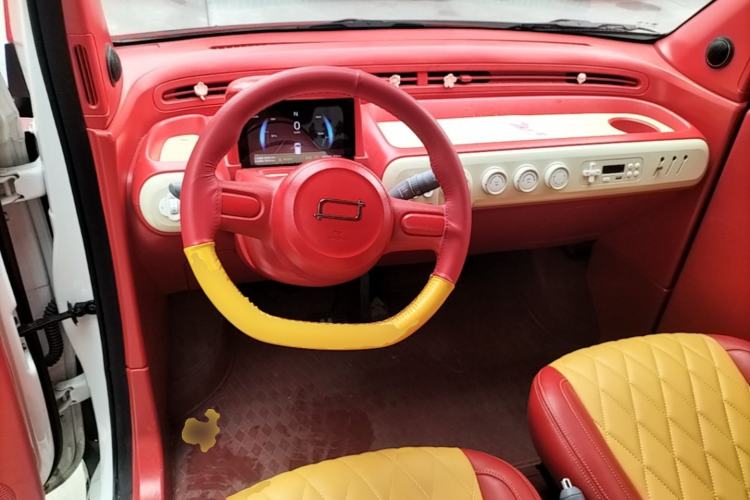 Used Bestune Pony 2024 170km Range Energizing Horse Center Console