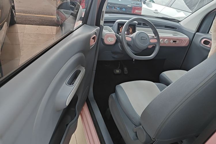 Used Bestune Pony 2024 170km Vitality Horse Driver Seat