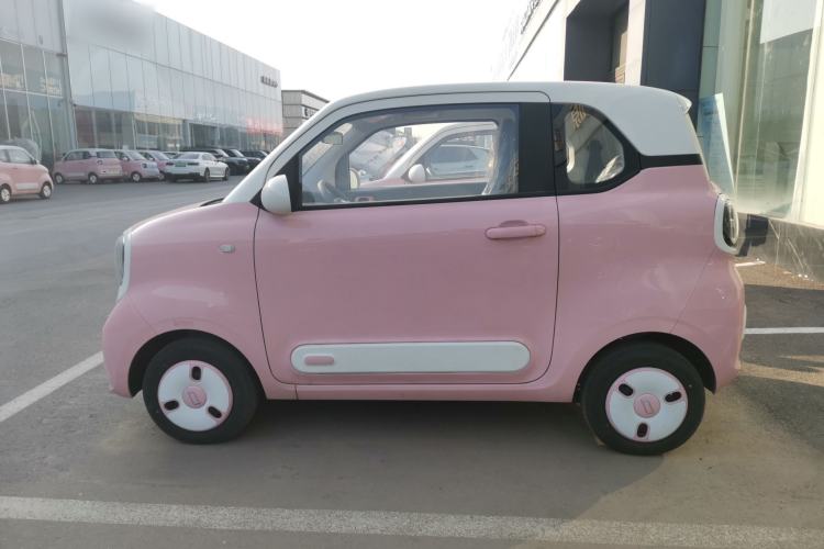 Used Bestune Pony 2024 170km Range Energizing Horse Exterior 3