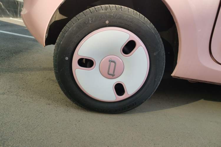 Used Bestune Pony 2024 170km Range Energizing Horse Exterior 8
