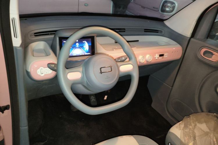 Used Bestune Pony 2024 170km Range Energizing Horse Interior 2