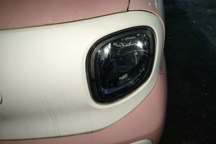Used Bestune Pony 2024 170km Range Energizing Horse Left Front Headlight