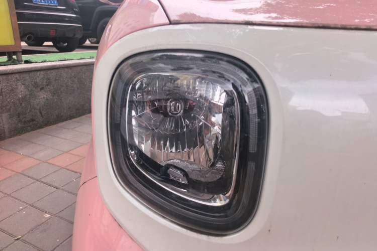Used Bestune Pony 2024 170km Vitality Horse Right Front Headlight