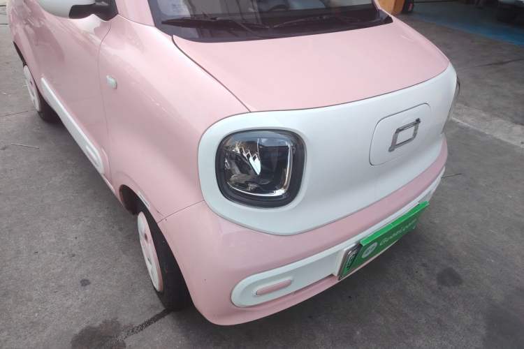 Used Bestune Pony 2024 170km Range Energizing Horse Right Front Headlight