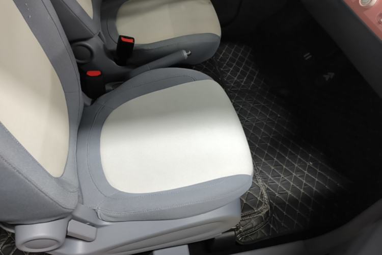 Used Bestune Pony 2024 170km Vitality Horse Right Front Seat