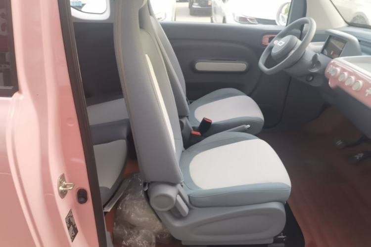 Used Bestune Pony 2024 170km Vitality Horse Right Front Seat