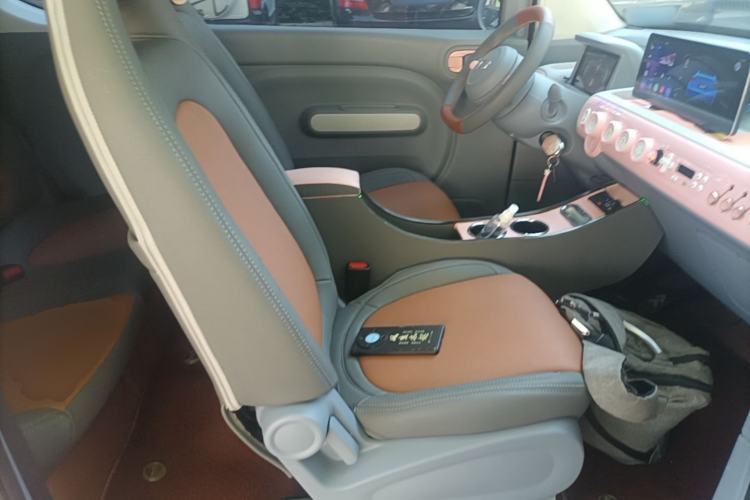 Used Bestune Pony 2024 170km Vitality Horse Right Front Seat