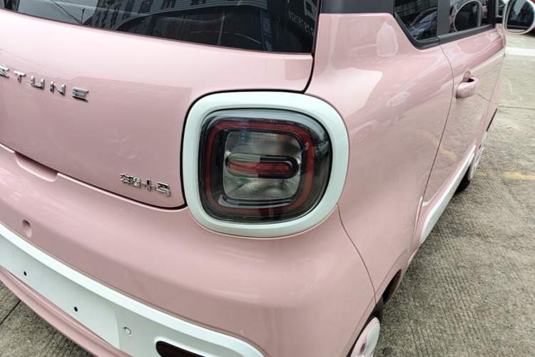 Used Bestune Pony 2024 170km Vitality Horse Right Rear Taillight