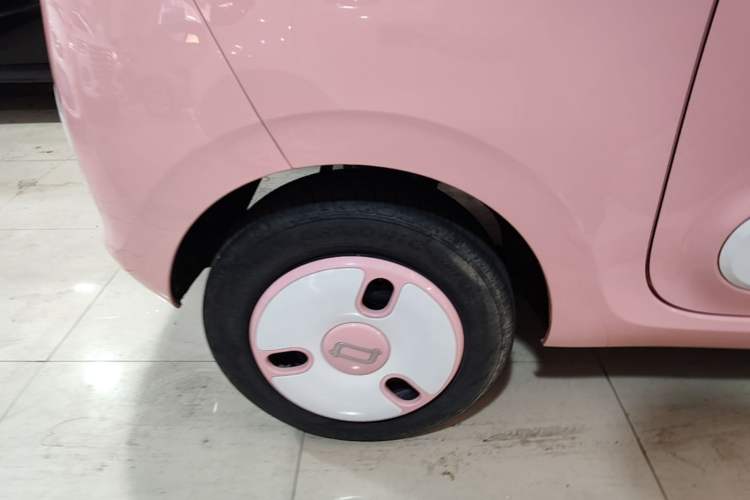 Used Bestune Pony 2024 170km Range Energizing Horse Right Rear Wheel Hub