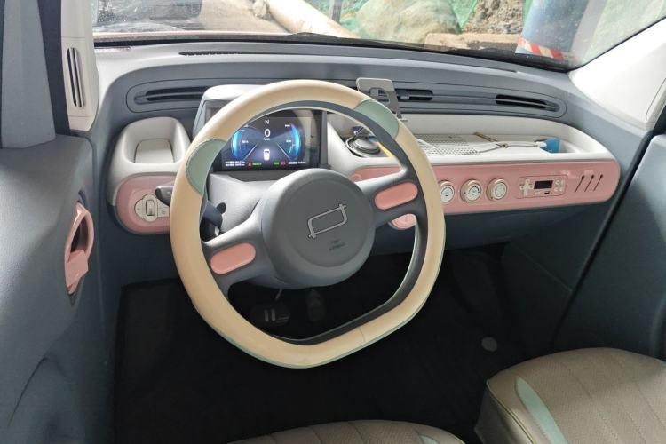 Used Bestune Pony 2024 170km Vitality Horse Steering Wheel