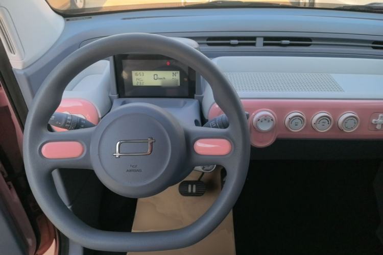 Used Bestune Pony 2024 170km Range Energizing Horse Steering Wheel